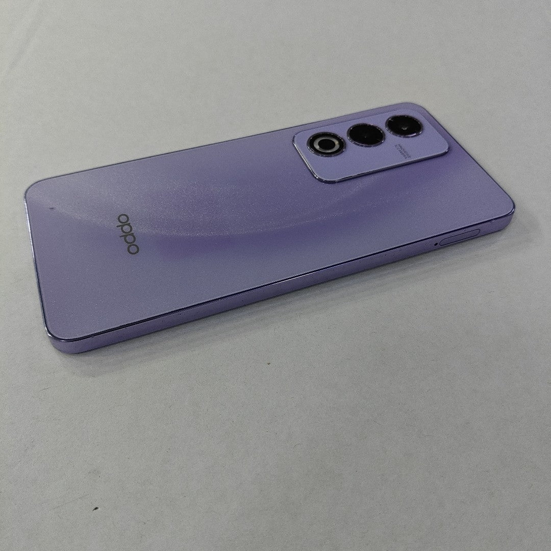 CELULAR OPPO  A80 5G CPH2639 (2024) 256 GB 8 GB RAM (SEMINUEVO)