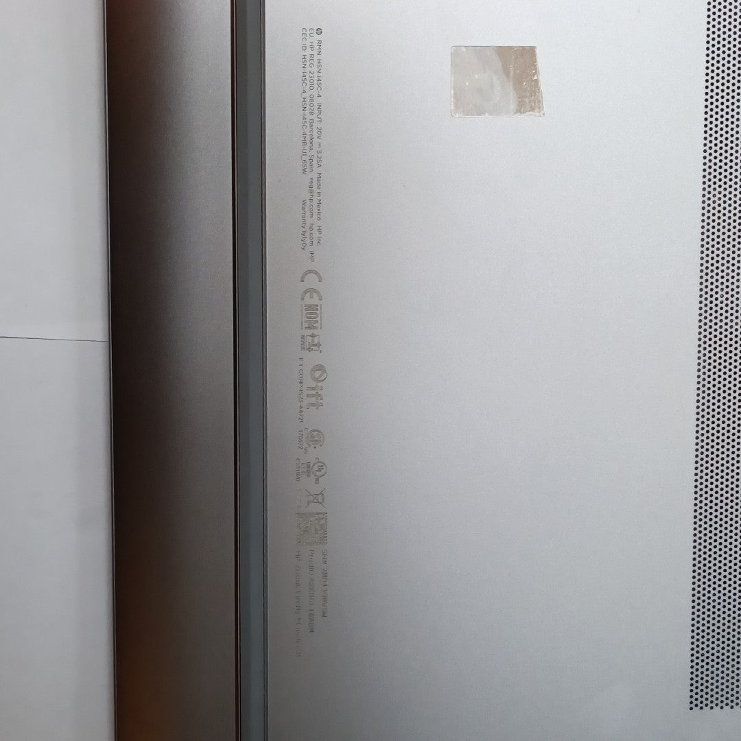 LAPTOP HP ZBOOK FIREFLY 14 G11 (2024) 512 GB SSD 16 GB RAM (SEMINUEVO)