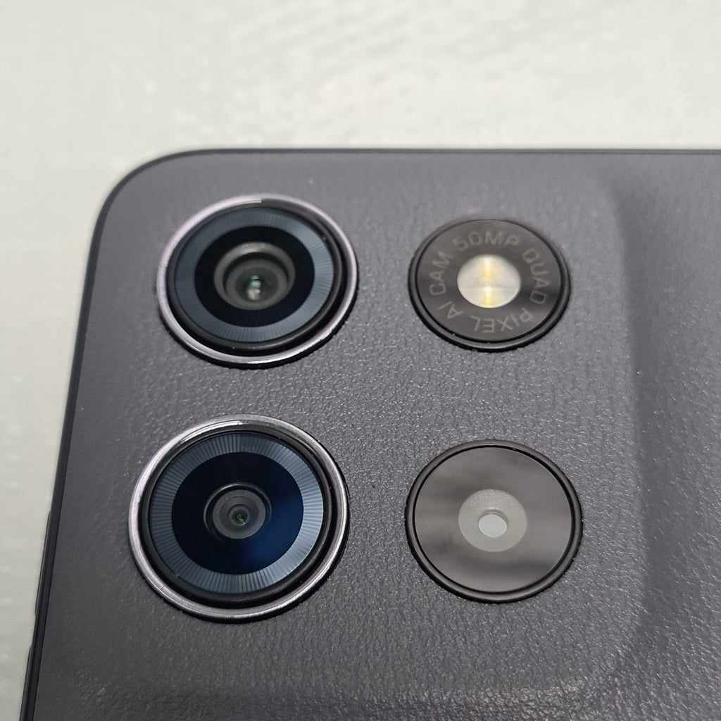 CELULAR MOTOROLA MOTO G15 XT2521-2 (2025) 256 GB 4 GB RAM (SEMINUEVO)