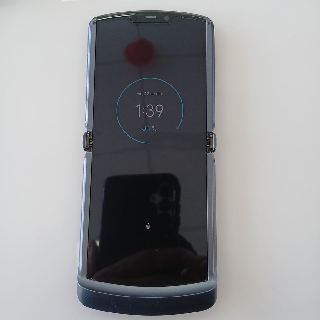 CELULAR MOTOROLA MOTO RAZR 5G XT2071-3 256 GB 8 GB RAM (SEMINUEVO)