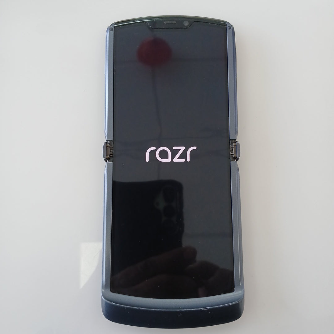 CELULAR MOTOROLA MOTO RAZR 5G XT2071-3 256 GB 8 GB RAM (SEMINUEVO)