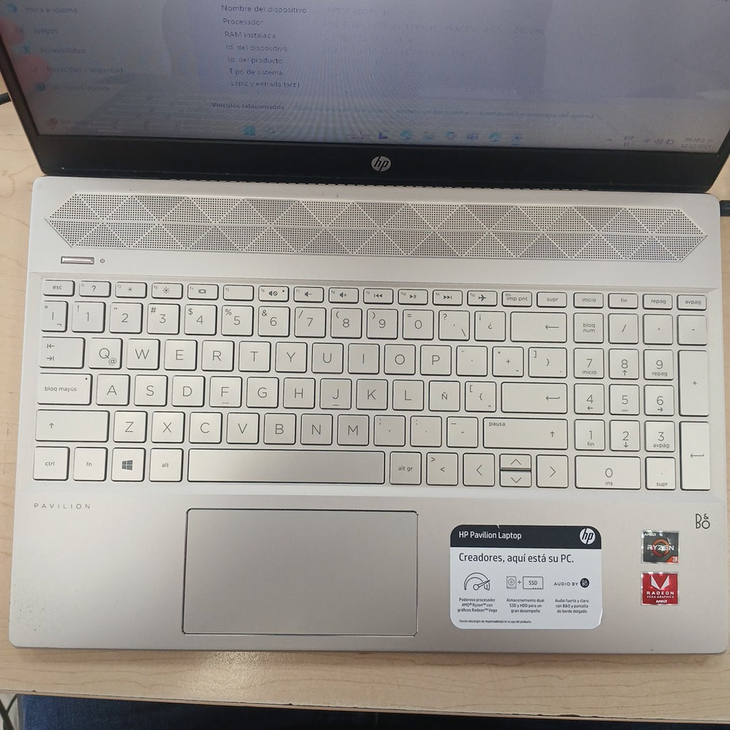 LAPTOP HP 15-CW1012LA (2019) 1 TB 12 GB RAM (SEMINUEVO)