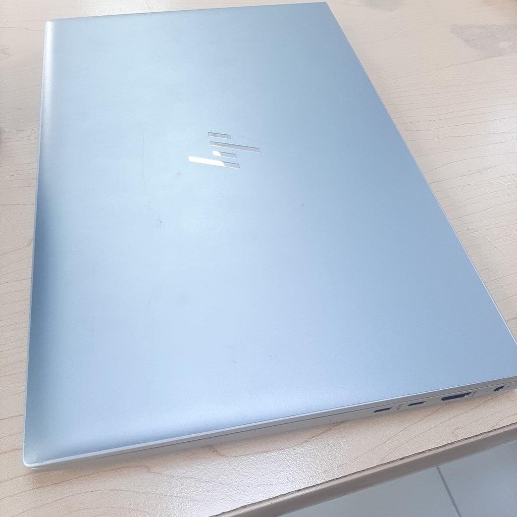 LAPTOP HP ELITEBOOK 845 G8 (2022) 256 GB SSD 16 GB RAM (SEMINUEVO)