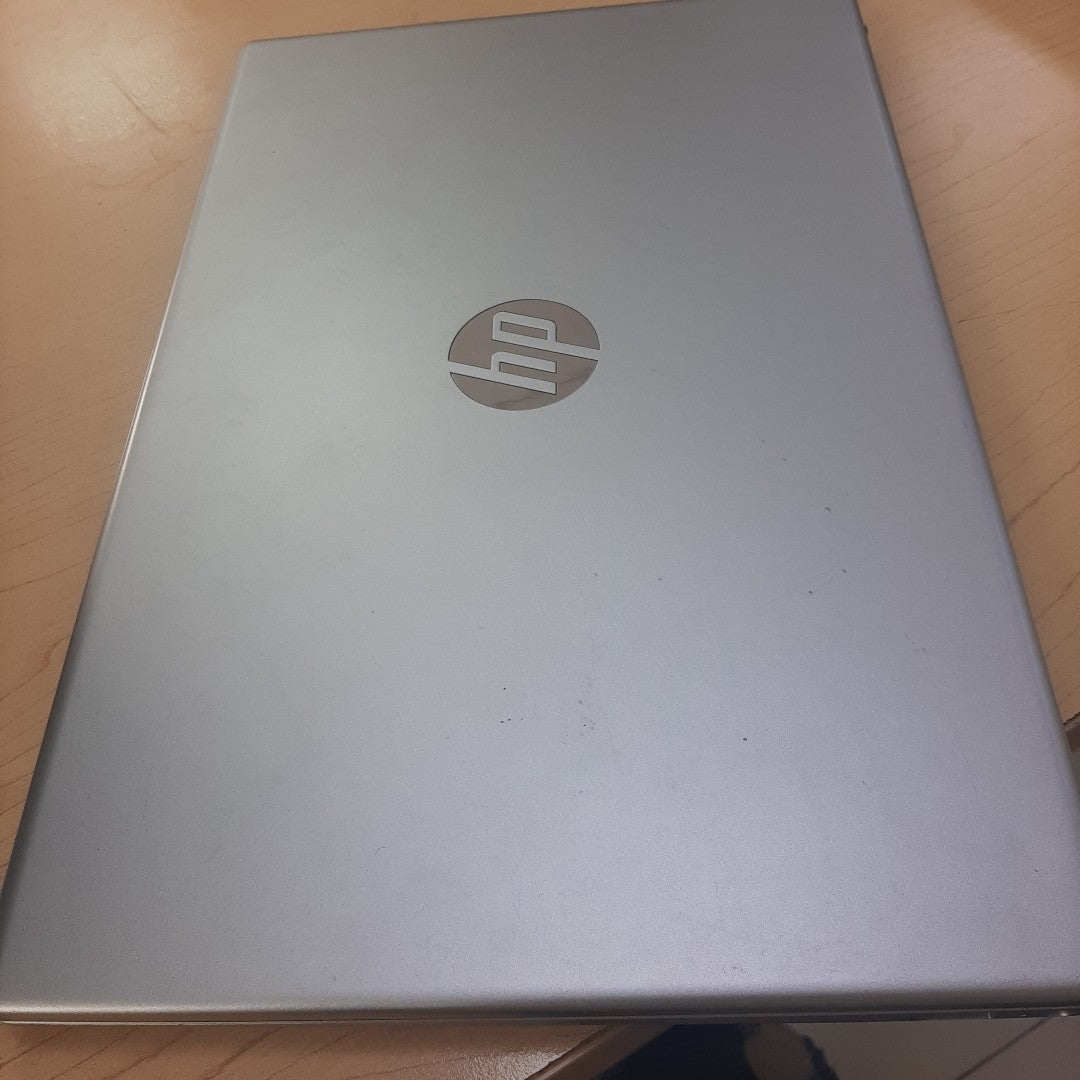 LAPTOP HP 15-FD0037LA  (2024) 512 GB SSD 8 GB RAM (SEMINUEVO)