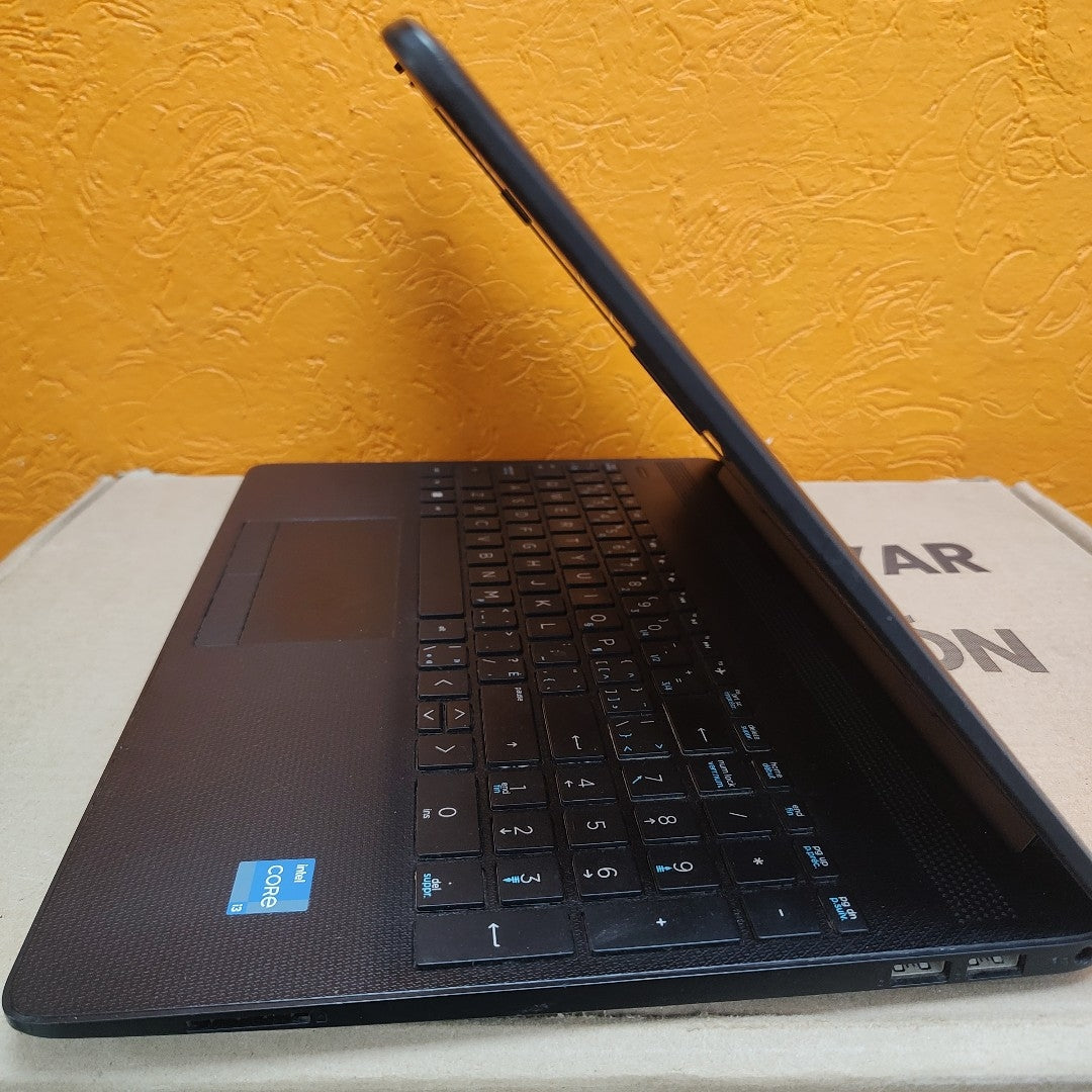 LAPTOP HP 15-DW3088CA (2023) 512 GB SSD 8 GB RAM (SEMINUEVO)
