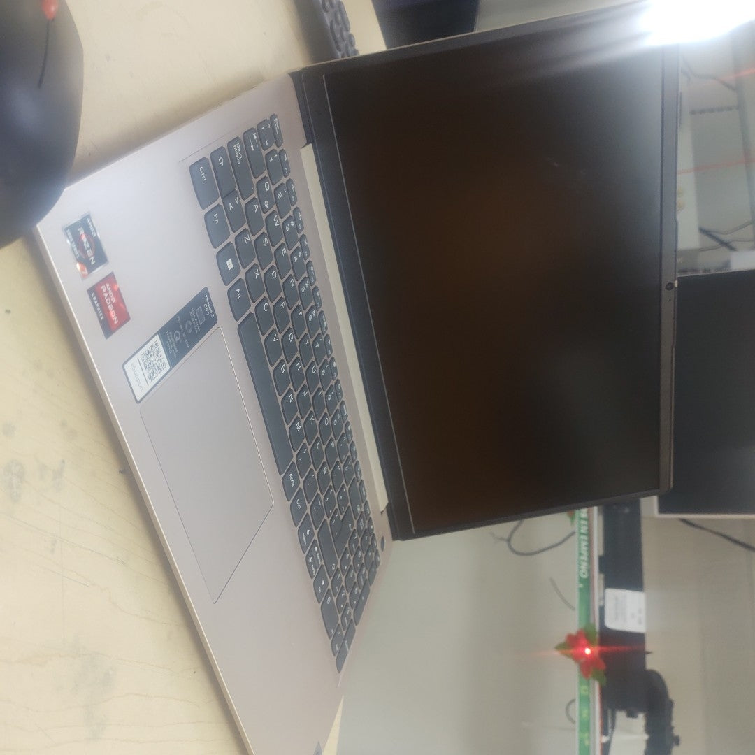 LAPTOP LENOVO IDEAPAD 3 15ALC6 (2023) 512 GB SSD 16 GB RAM (SEMINUEVO)