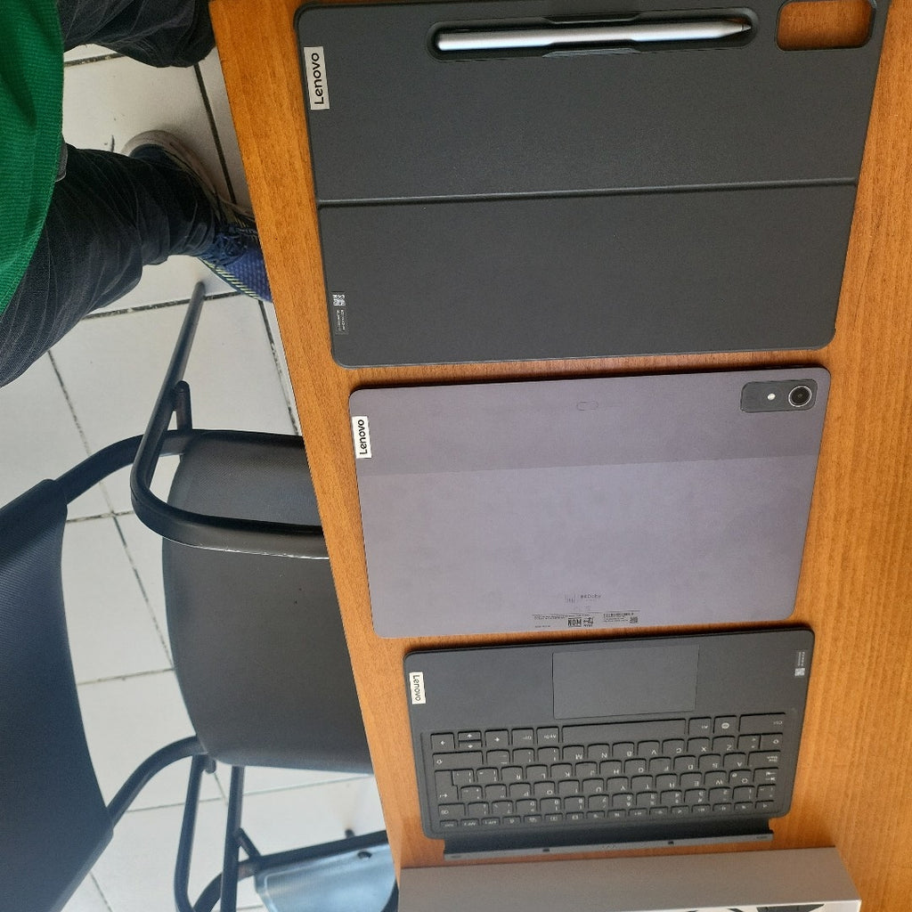 TABLETA LENOVO TAB P12 TB370FU (2023) 256 GB 8 GB RAM (SEMINUEVO)