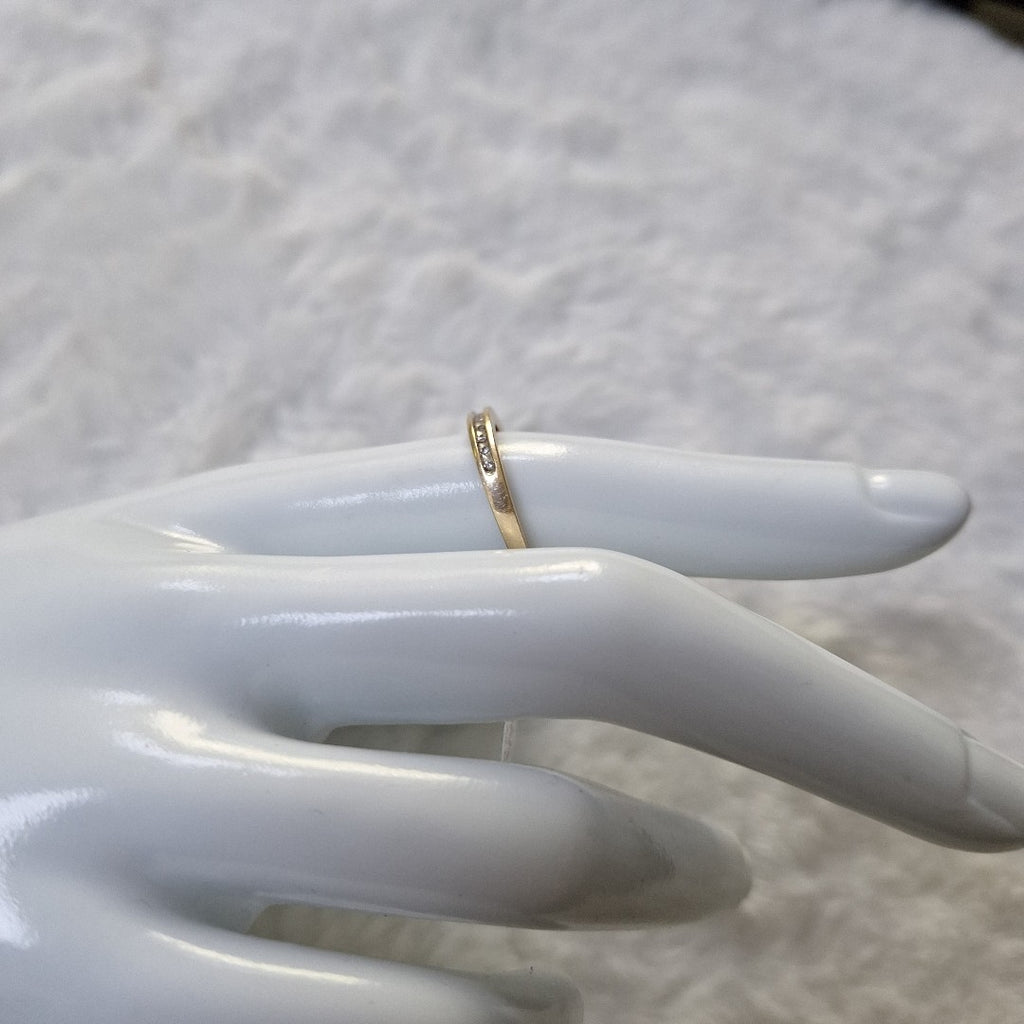 K1 2,10 GRMS 10 K ESPECIFICACIONES COMPLEMENTARIAS ARGOLLA CON CIRCONIA (SEMINUEVO)