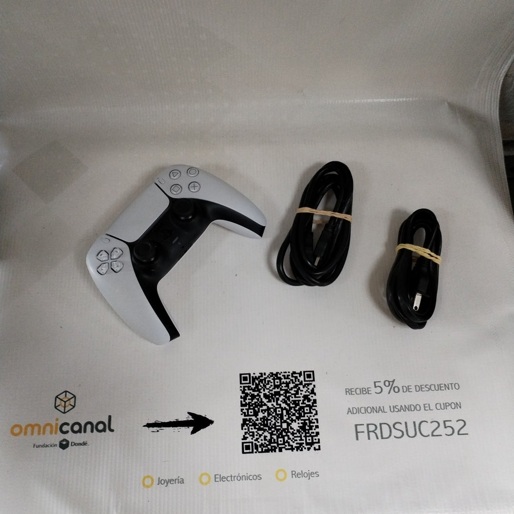 CONSOLA DE VIDEOJUEGO SONY PS5 SLIM 1 TB SSD (SEMINUEVO)