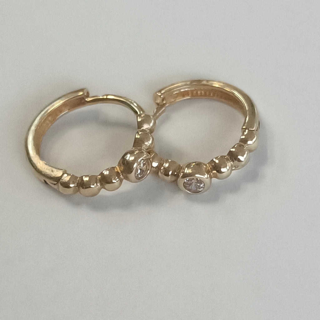 HUGGIES ORO 14K 1.8 (NUEVO)