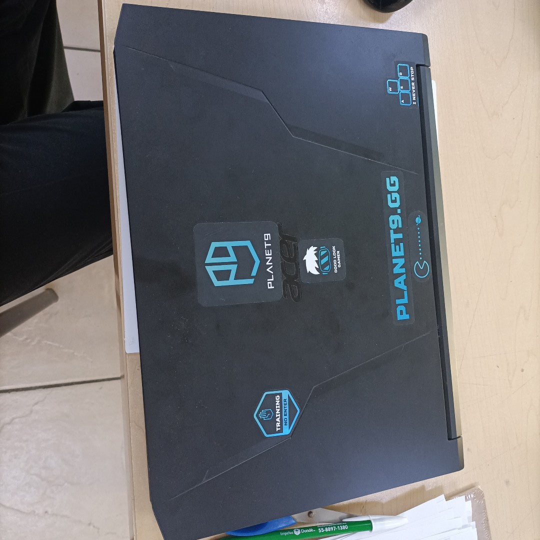 LAPTOP ACER NITRO 5 AN515-57-512P (2022) 512 GB SSD 8 GB RAM (SEMINUEVO)