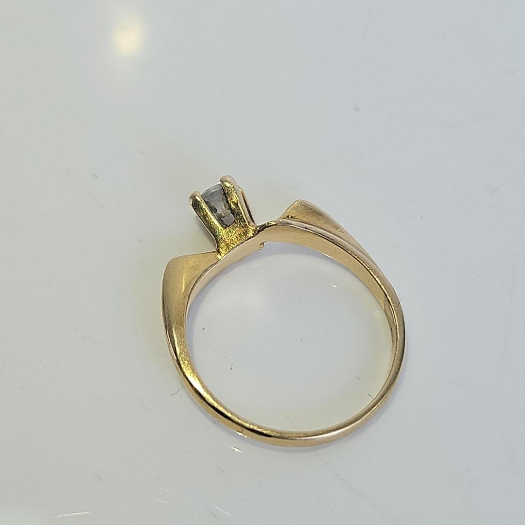 K1 2,10 GRMS 14 K ESPECIFICACIONES COMPLEMENTARIAS SOLITARIO C/CIRCONIA (SEMINUEVO)