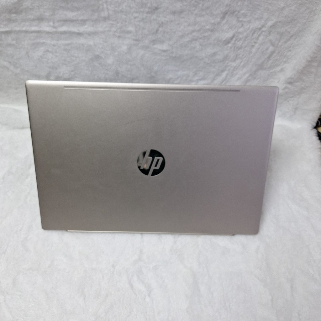 LAPTOP HP PAVILION 15-CW1012LA (2023) 1 TB + 128 GB SSD 12 GB RAM (SEMINUEVO)