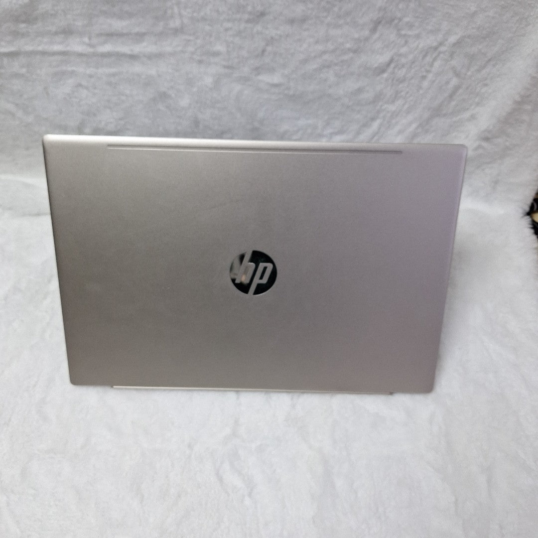 LAPTOP HP PAVILION 15-CW1012LA (2023) 1 TB + 128 GB SSD 12 GB RAM (SEMINUEVO)