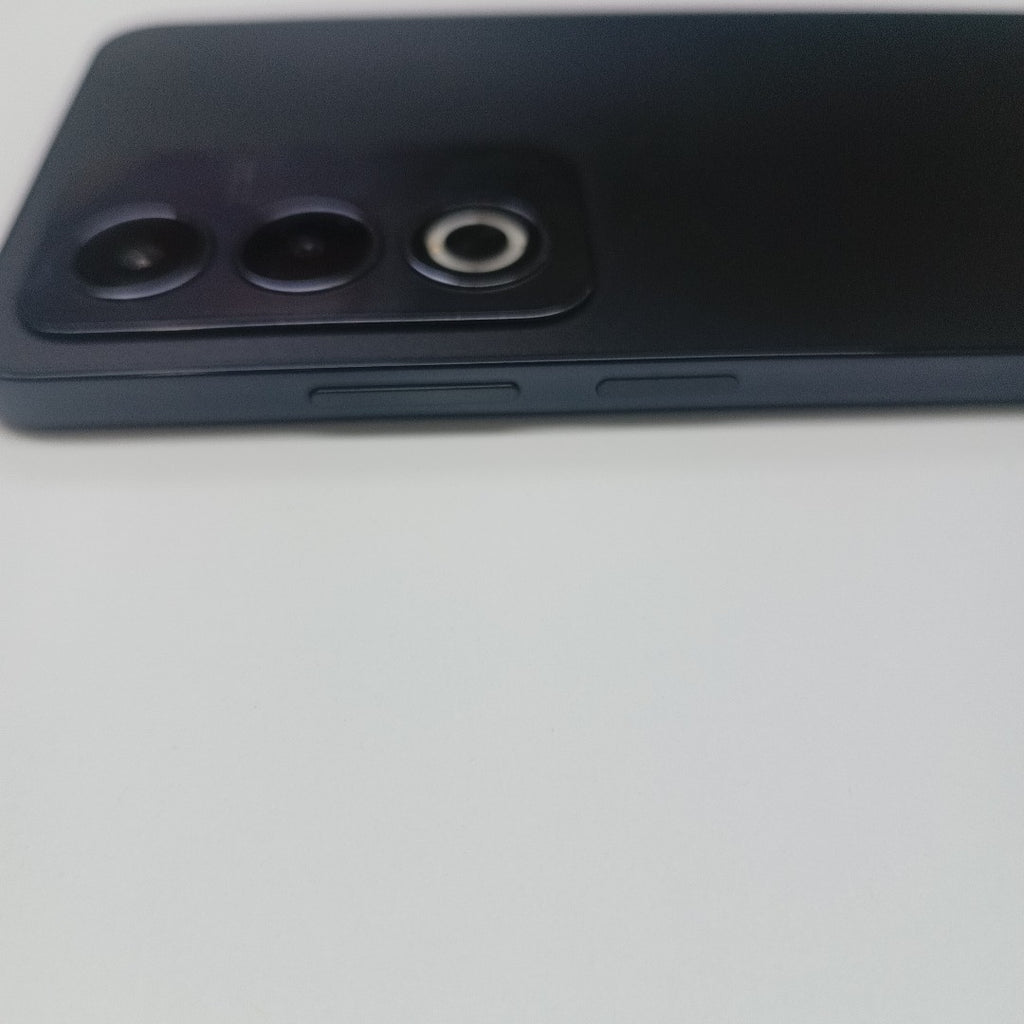 CELULAR OPPO  A80 5G CPH2639 (2024) 256 GB 8 GB RAM