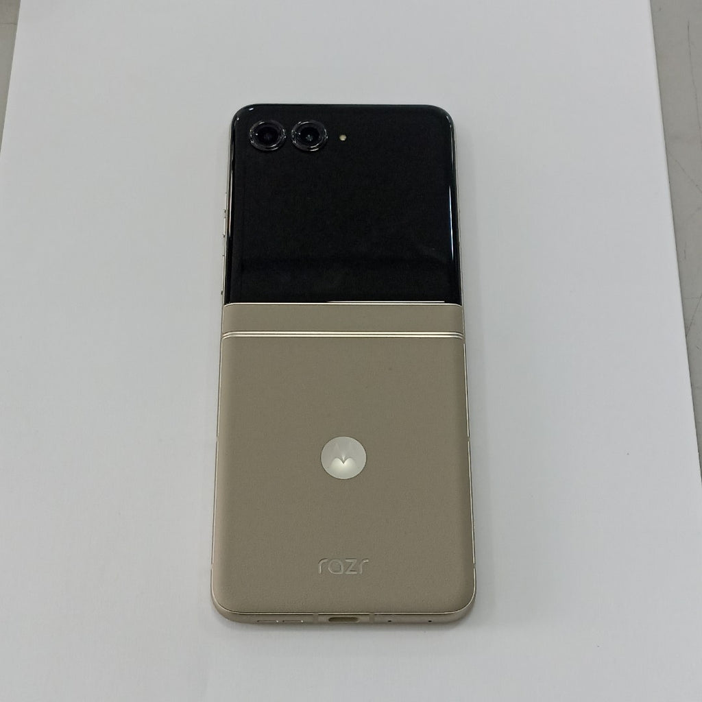 CELULAR MOTOROLA RAZR 50 5G XT2453-1 512 GB 12 GB RAM (SEMINUEVO)