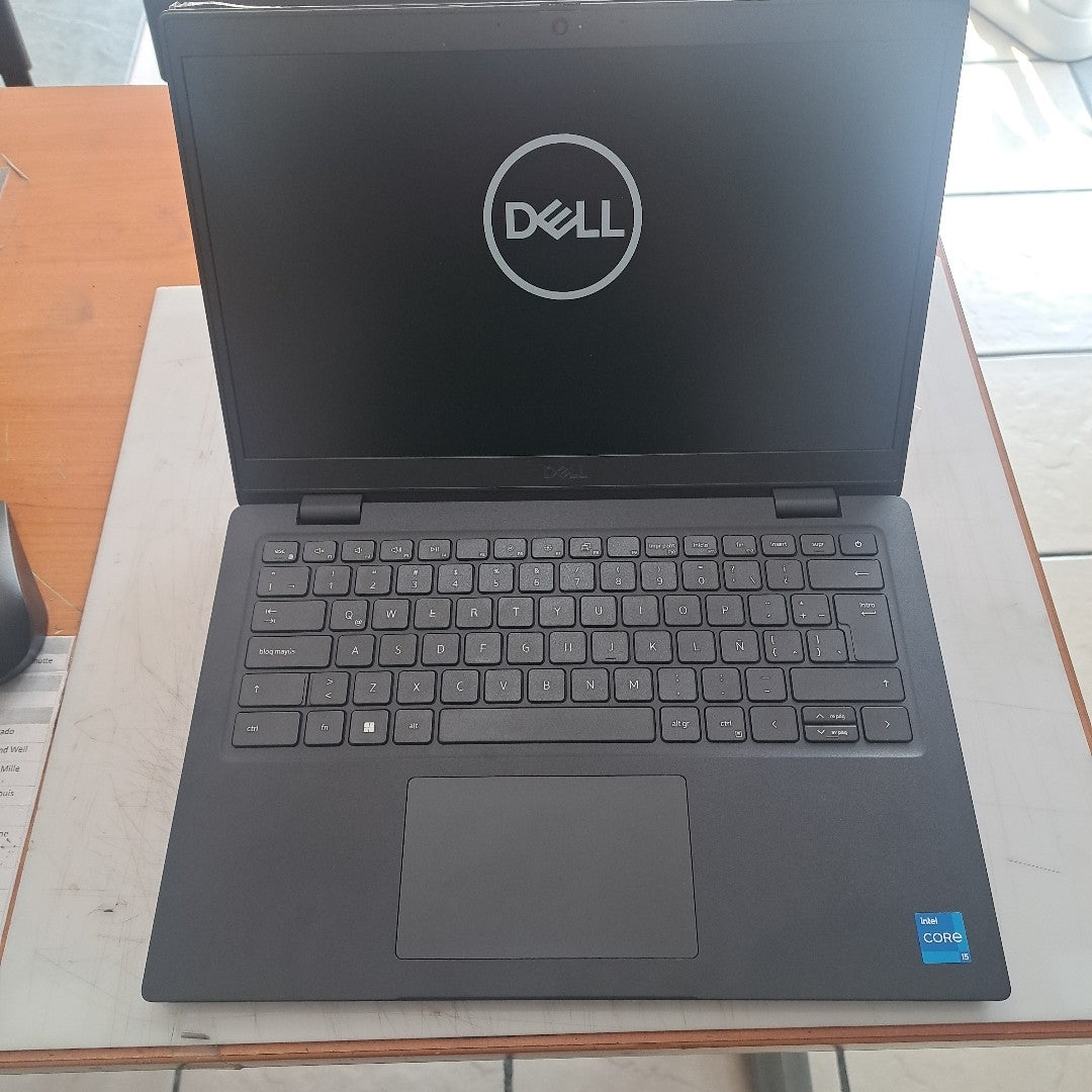 LAPTOP DELL LATITUDE 3420 (2023) 256 GB SSD 8 GB RAM (SEMINUEVO)