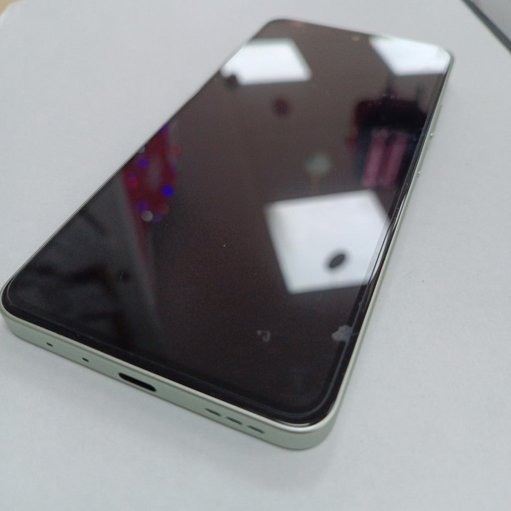 CELULAR OPPO  A5 PRO CPH2711 (2025) 256 GB 8 GB RAM (SEMINUEVO)