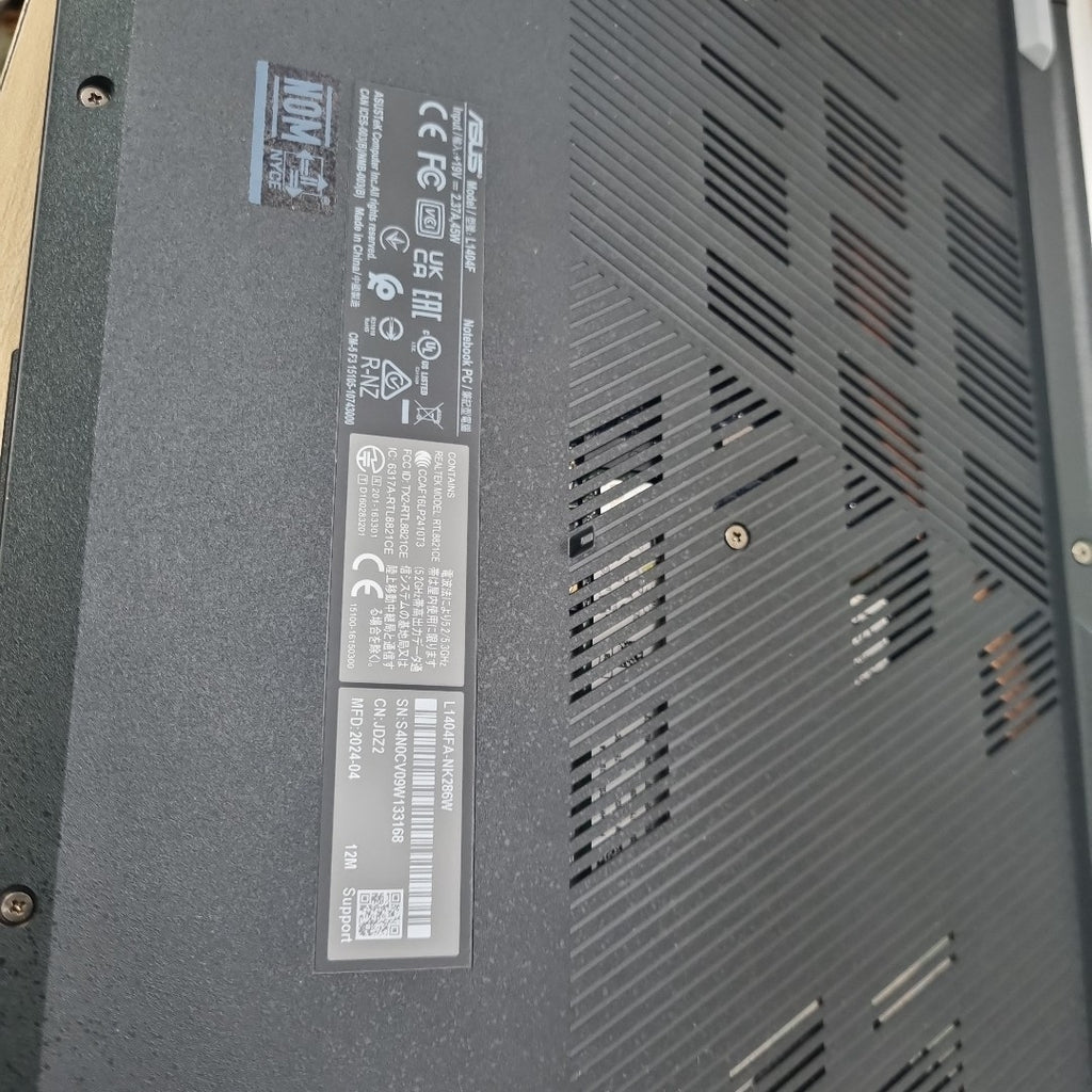 LAPTOP ASUS VIVOBOOK L1404FA-NK286W (2023) 512 GB SSD 8 GB RAM (SEMINUEVO)