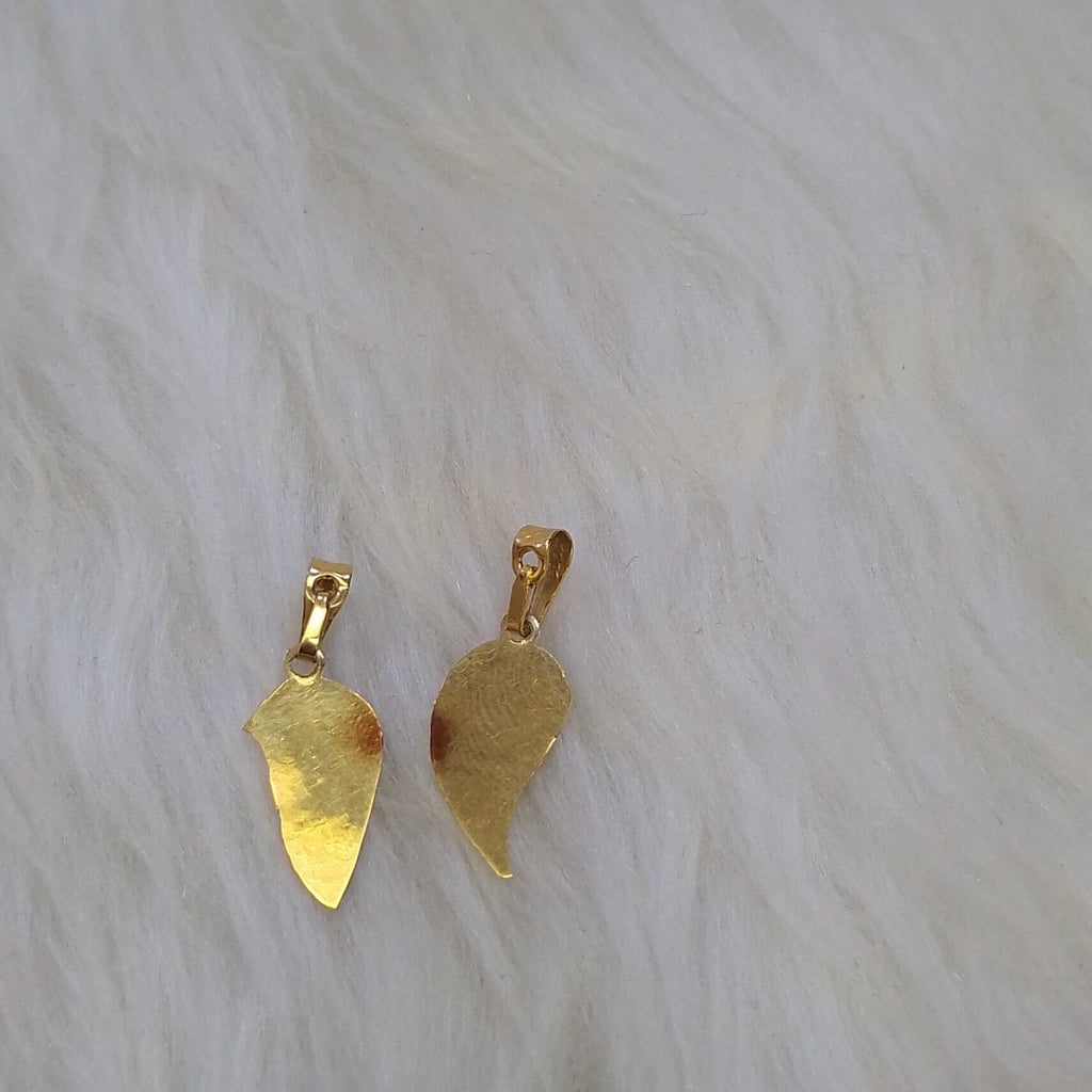 K1 0,90 GRMS 10 K ESPECIFICACIONES COMPLEMENTARIAS DIJE MOTIVO CORAZON (SEMINUEVO)