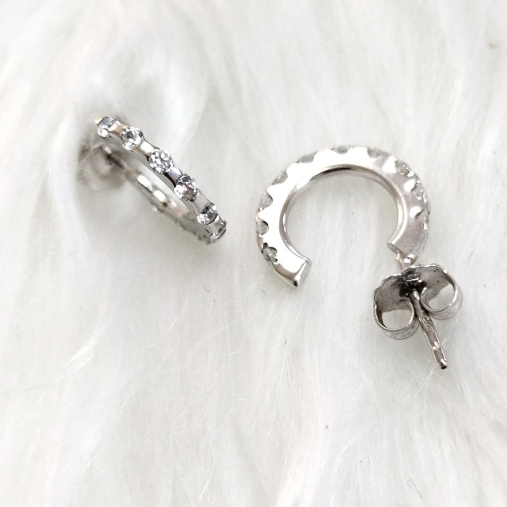 ARETES PAR ORO, ORO BLANCO 14 K 2 GRMS (SEMINUEVO)