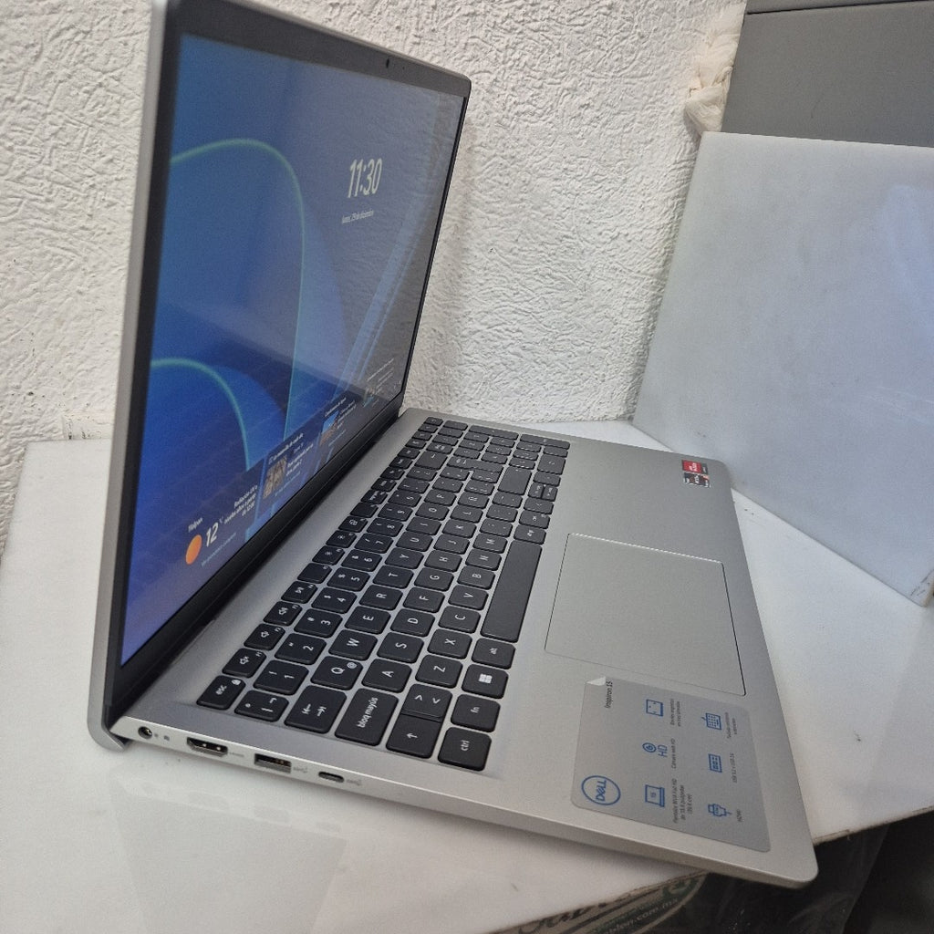 LAPTOP DELL INSPIRON 15 3535 (2024) 512 GB SSD 8 GB RAM (SEMINUEVO)