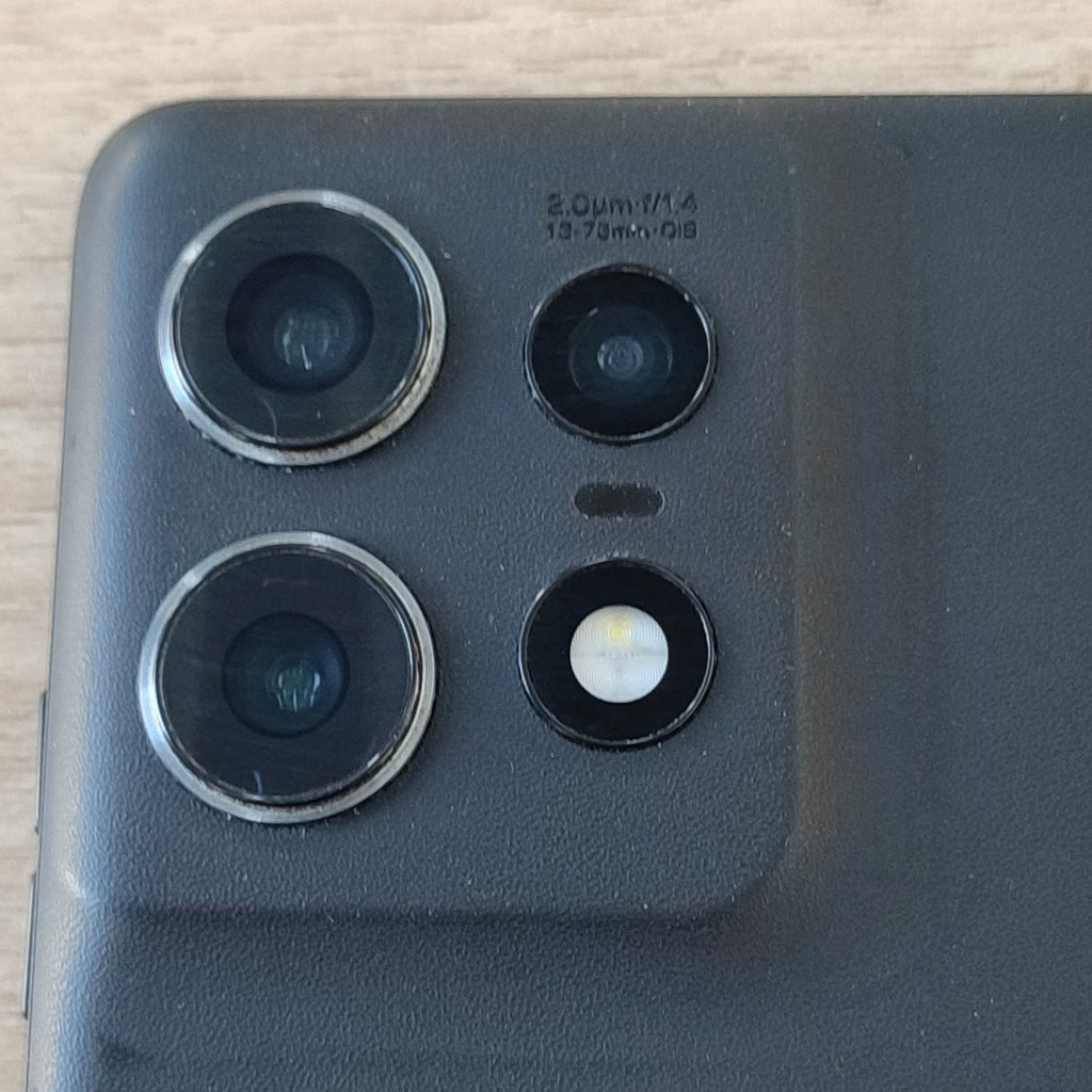 CELULAR MOTOROLA EDGE 50 PRO XT2403-2 (2024) 512 GB 12 GB RAM (SEMINUEVO)