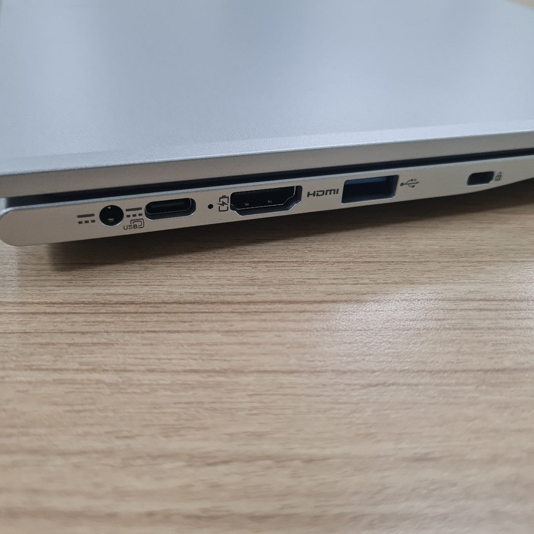 LAPTOP ACER ASPIRE LITE 14 AL14-31P-353Y (2024) 512 GB SSD 8 GB RAM (SEMINUEVO)