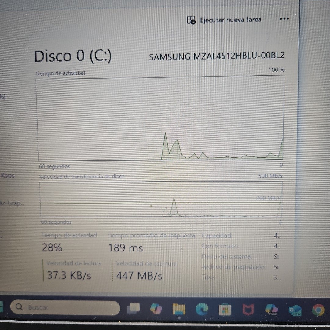 LAPTOP LENOVO V14 G3 IAP (2023) 512 GB SSD 16 GB RAM (SEMINUEVO)