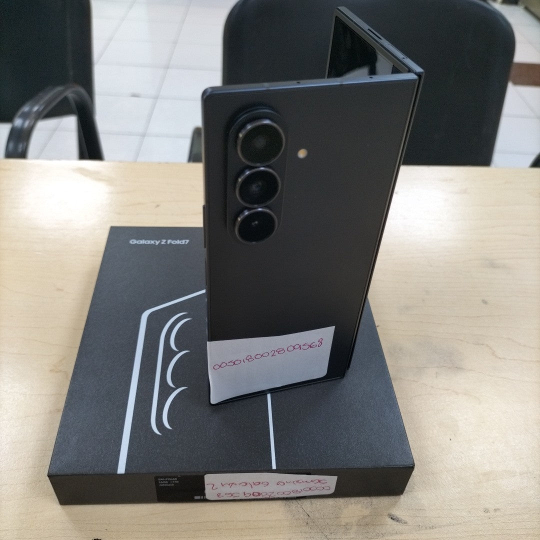 CELULAR SAMSUNG GALAXY Z FOLD7 SM-F966B (2025) 1 TB 16 GB RAM (SEMINUEVO)