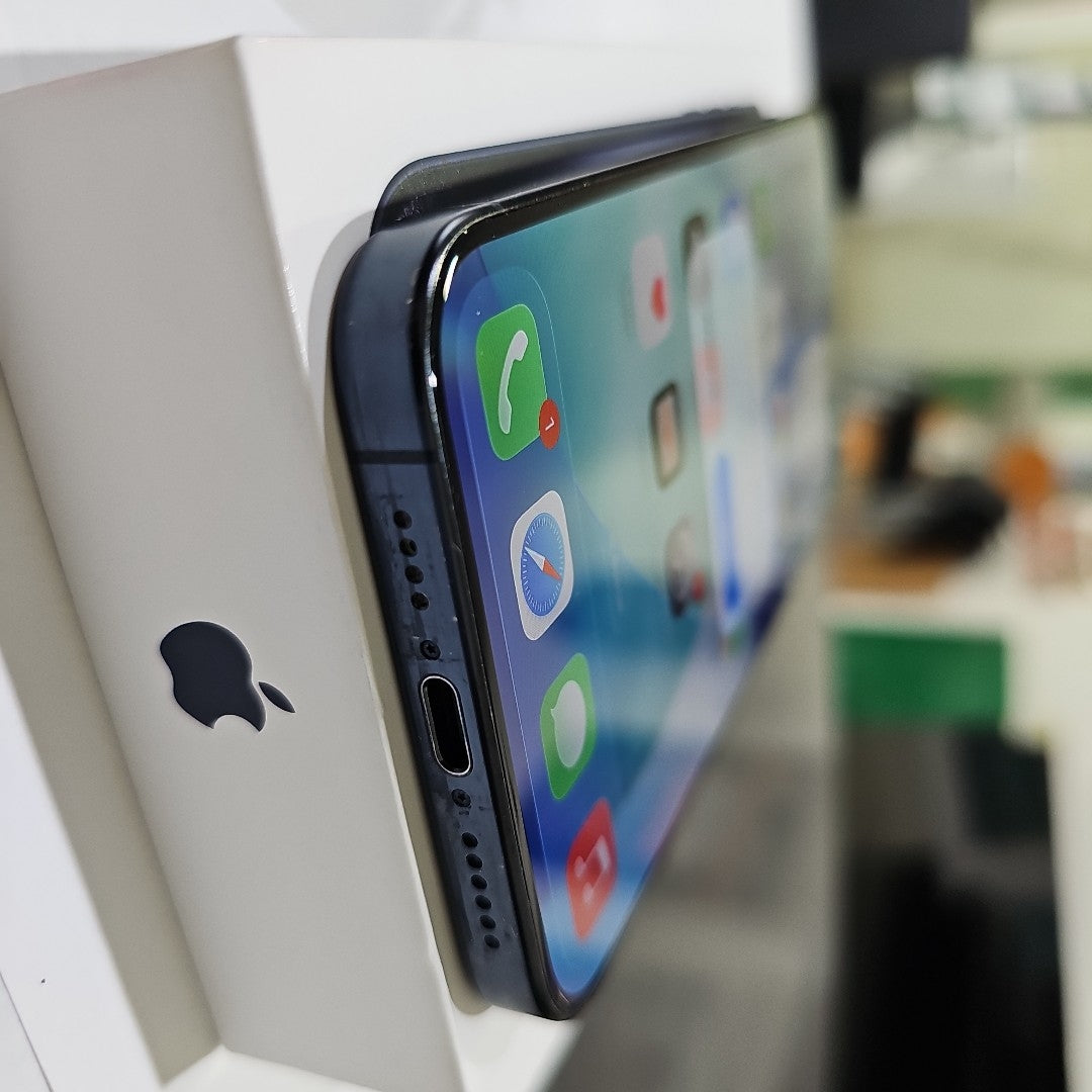 CELULAR APPLE IPHONE 15 PRO MAX A3105 (2023) 256 GB 8 GB RAM (SEMINUEVO)