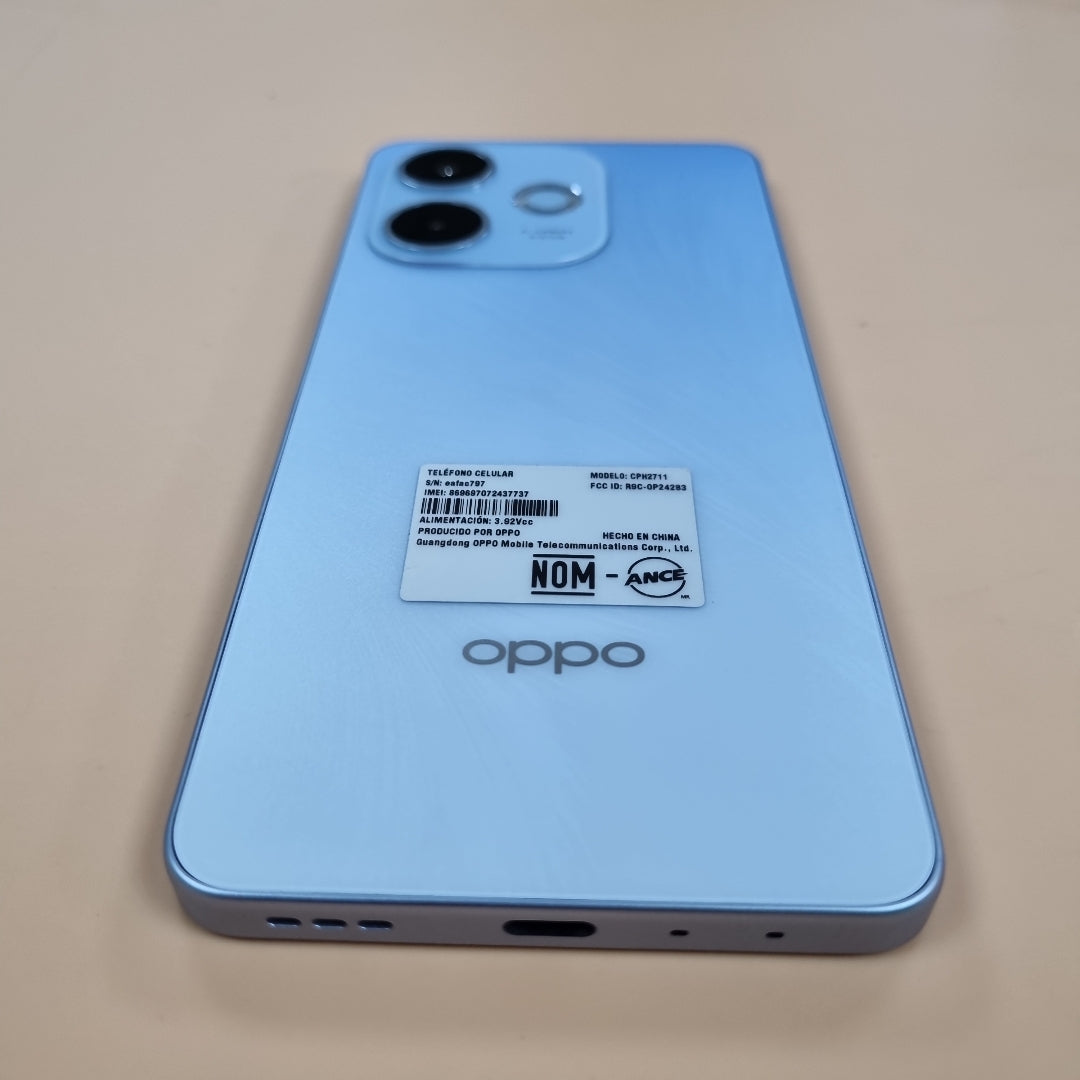 CELULAR OPPO  A5 PRO CPH2711 (2025) 256 GB 8 GB RAM (SEMINUEVO)