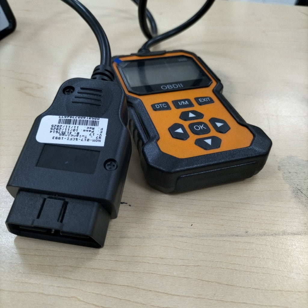 ESCANER PARA AUTO OTRAS MARCAS OTROS MODELOS PANTALLA LCD DIGITAL (SEMINUEVO)