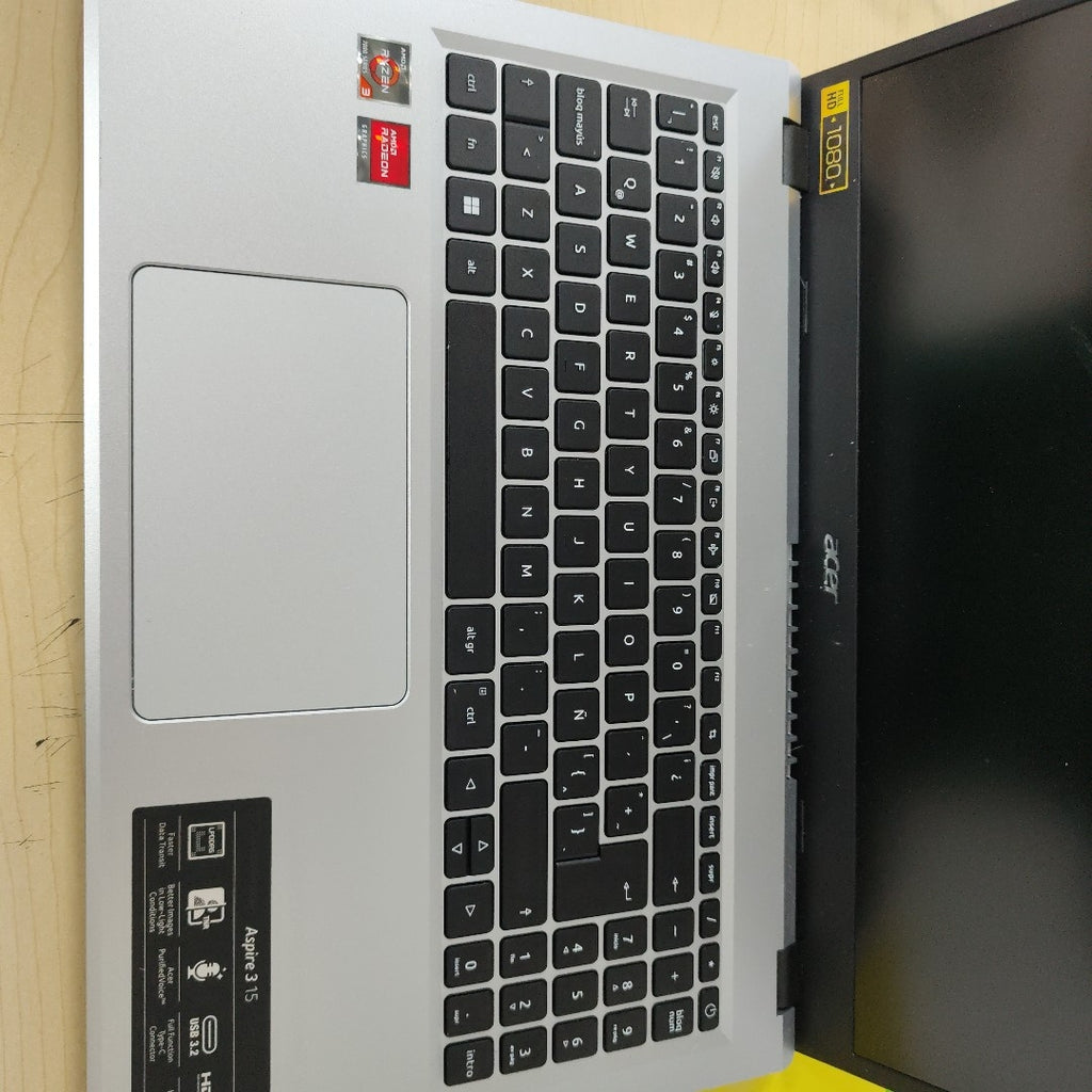 LAPTOP ACER ASPIRE 3 A315-24P-R625 (2023) 512 GB SSD 8 GB RAM (SEMINUEVO)