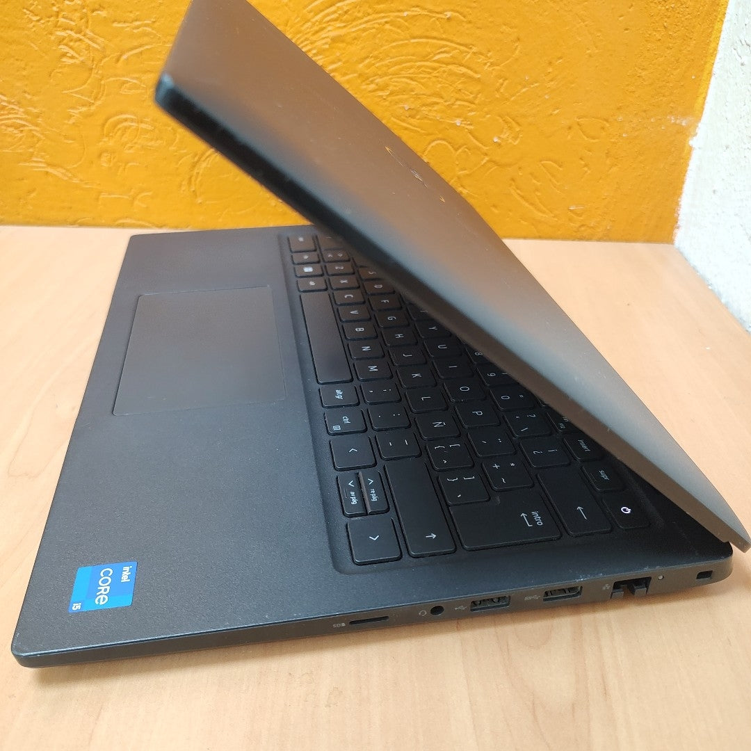 LAPTOP DELL LATITUDE 3420 (2022) 256 GB SSD 16 GB RAM (SEMINUEVO)