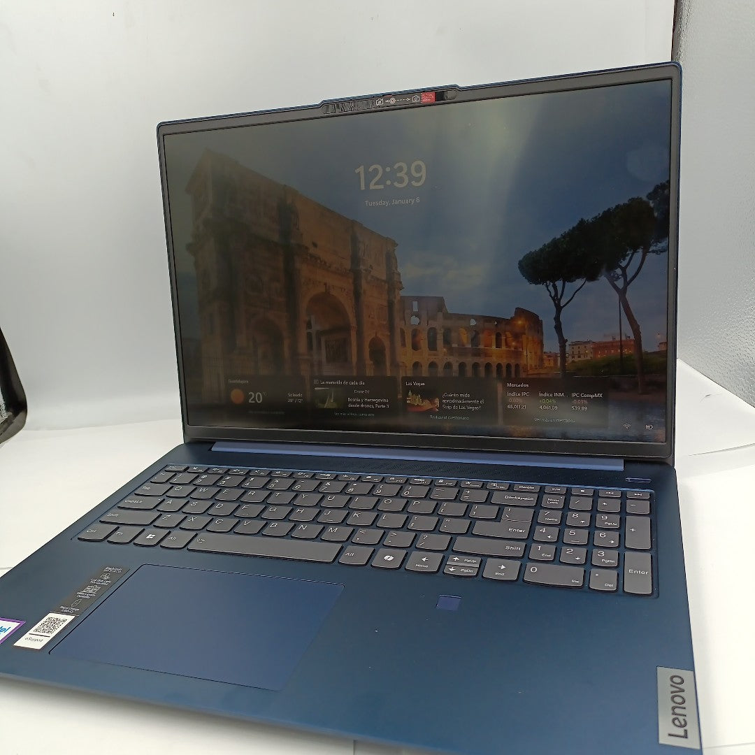 LAPTOP LENOVO IDEAPAD SLIM 5 16IRU9 (2024) 1 TB SSD 16 GB RAM (SEMINUEVO)