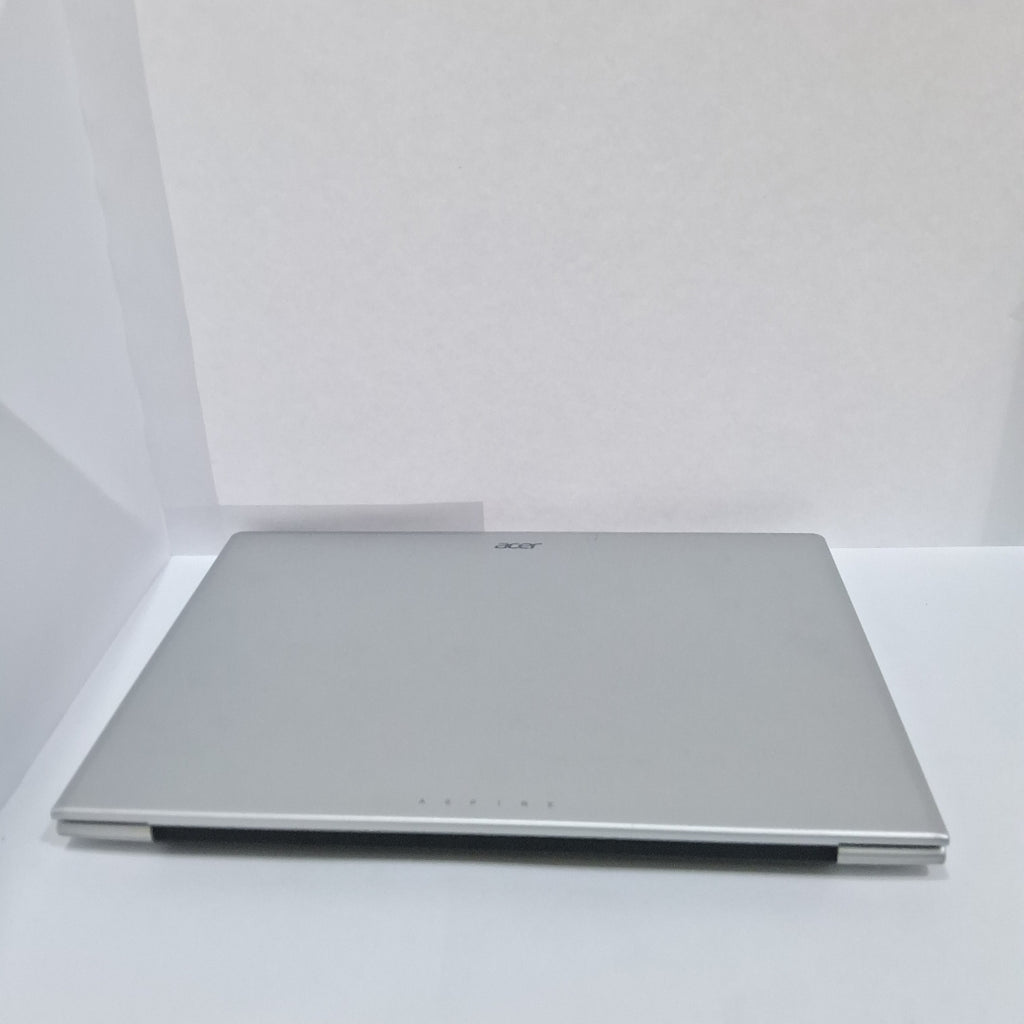 LAPTOP ACER ASPIRE LITE 14 AL14-31P-353Y (2024) 512 GB SSD 8 GB RAM (SEMINUEVO)