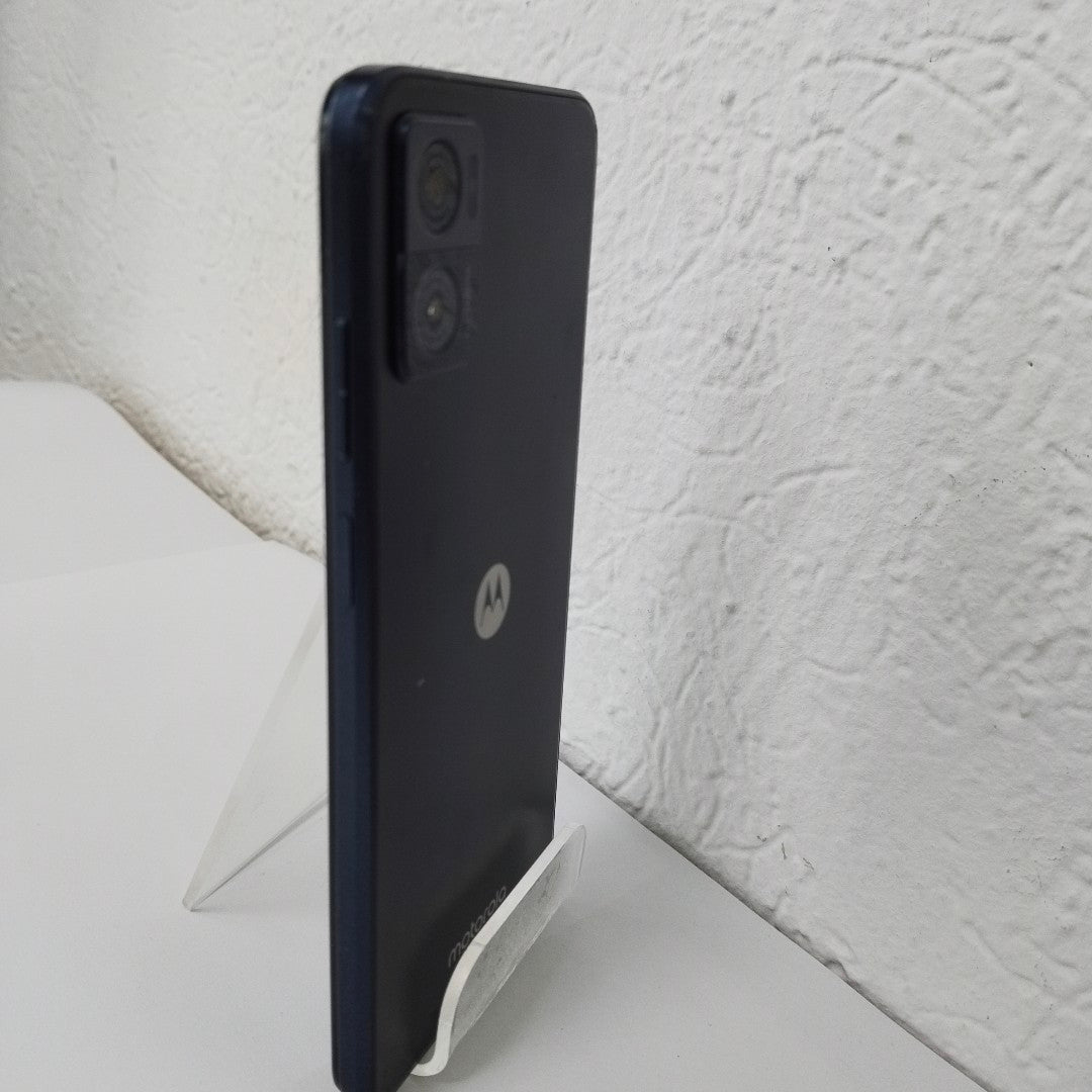 CELULAR MOTOROLA MOTO E22 XT2239-9 32 GB 3 GB RAM (SEMINUEVO)