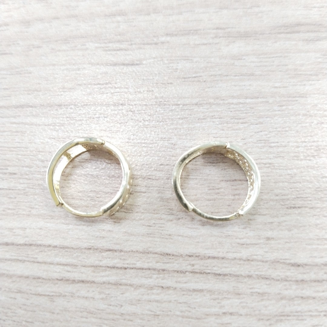 HUGGIES ORO 14K 2.7 (NUEVO)