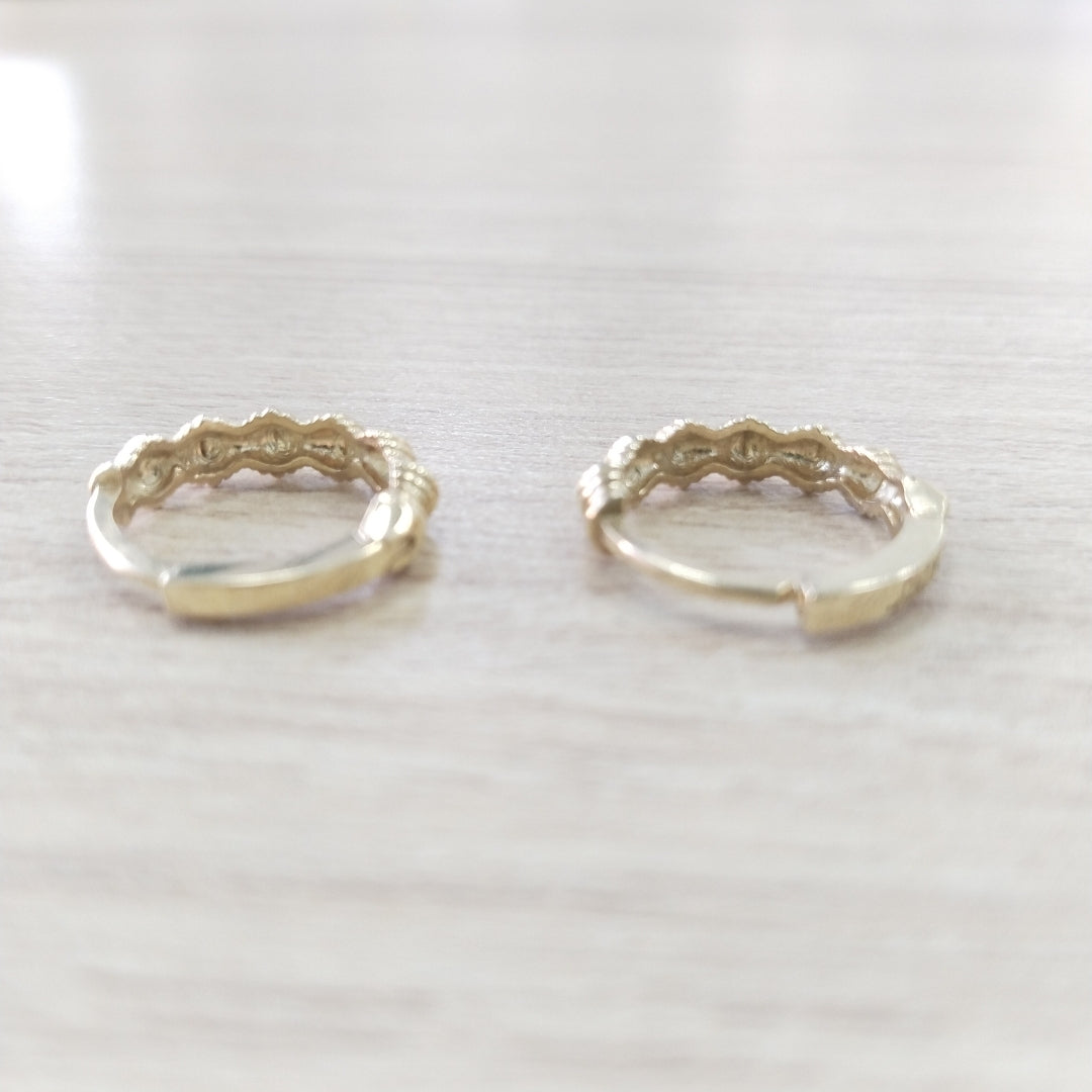 HUGGIES ORO 14K 2.8 (NUEVO)