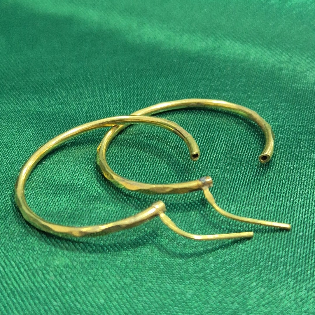 ARRACADAS PAR ORO 14 K 1.6 GRMS (SEMINUEVO)