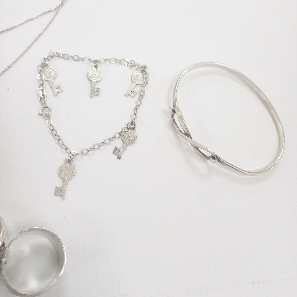 ANILLITO, CADENA, PULSERA PLATA 130.7 GRMS (SEMINUEVO)