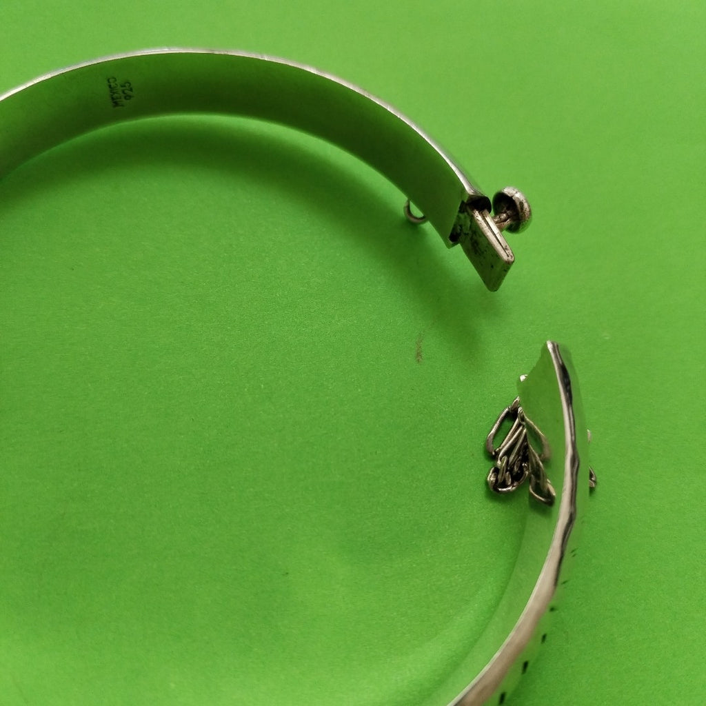 PULSERA RIGIDA PLATA 30.3 GRMS (SEMINUEVO)