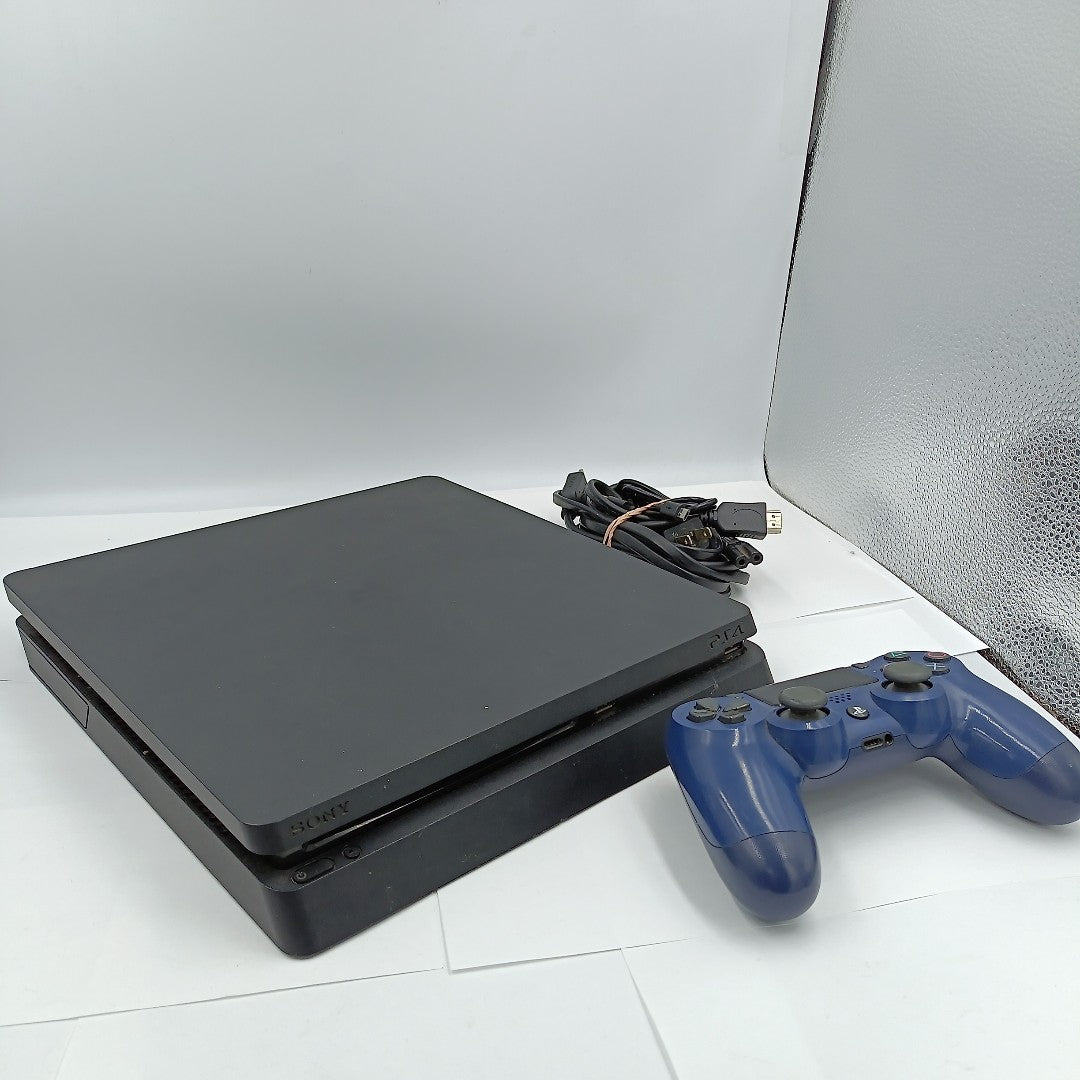 CONSOLA DE VIDEOJUEGO SONY PS4 1 TB (SEMINUEVO)
