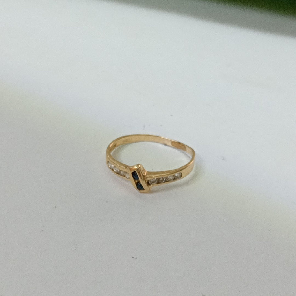 K1 1,30 GRMS 14 K ESPECIFICACIONES COMPLEMENTARIAS ANILLITO CON PIEDRA DE COLOR (SEMINUEVO)