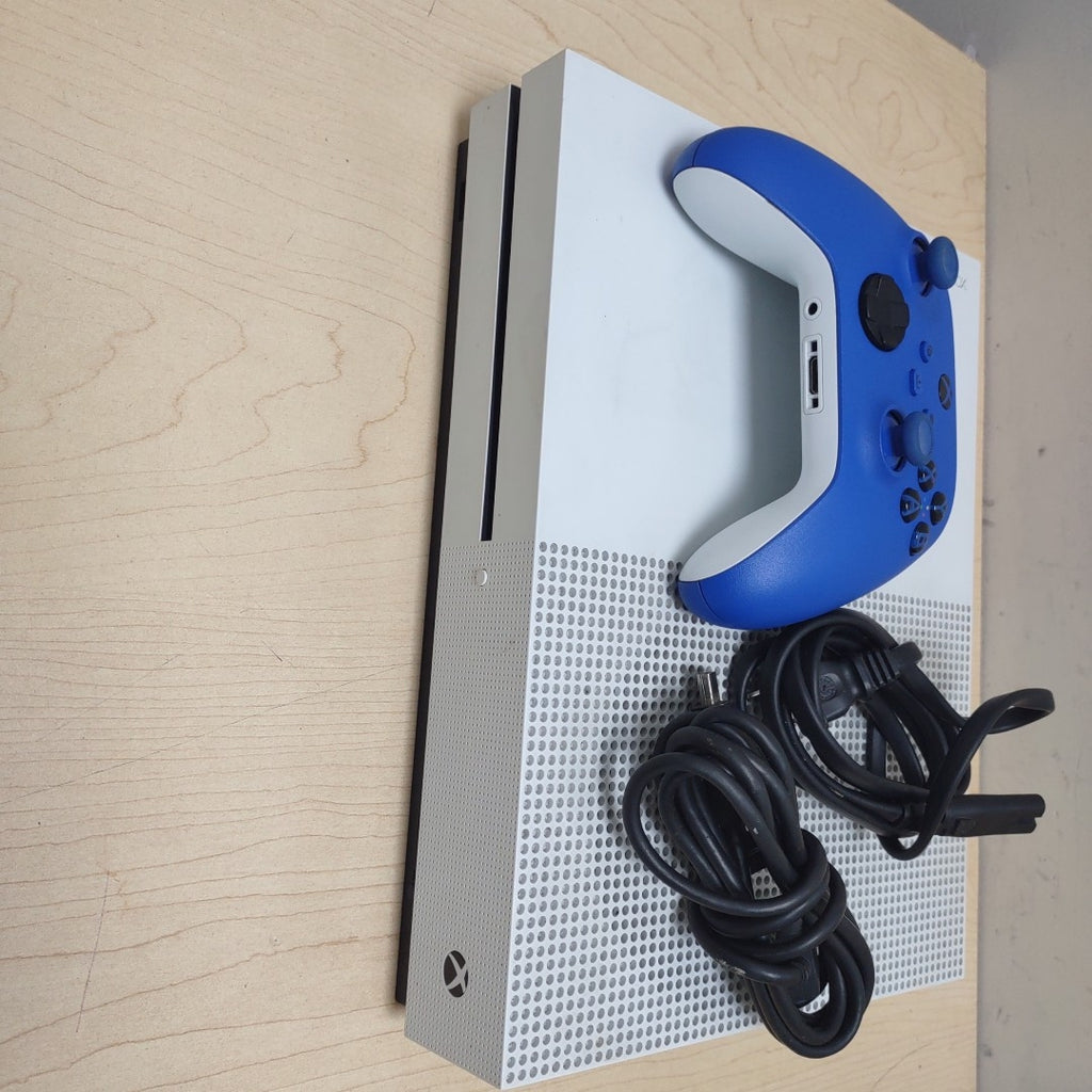 CONSOLA DE VIDEOJUEGO MICROSOFT XBOX ONE S 1 TB (SEMINUEVO)