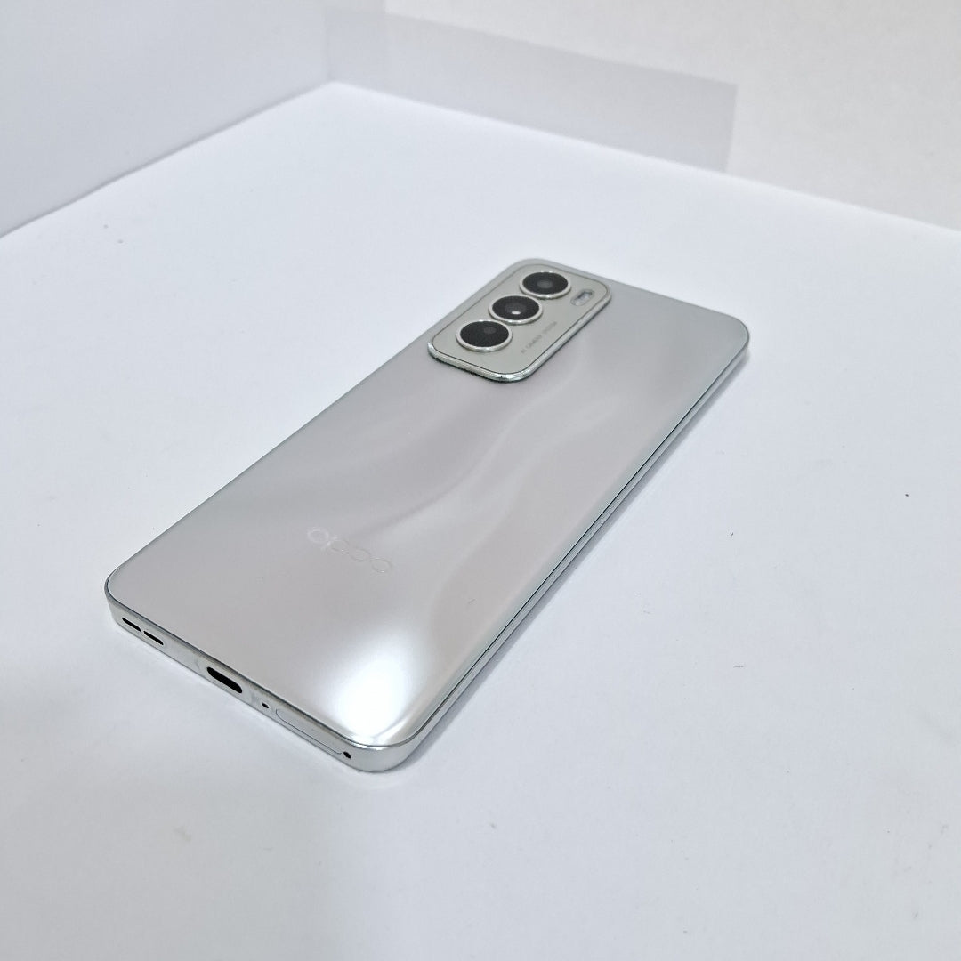 CELULAR OPPO   RENO12 5G CPH2625 (2024) 512 GB 12 GB RAM (SEMINUEVO)