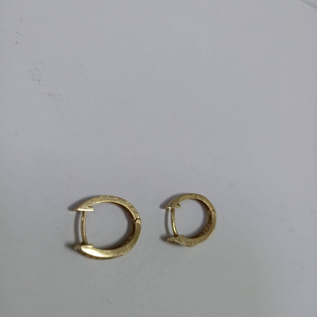 ARETES PAR ORO 14 K 1.8 GRMS (SEMINUEVO)