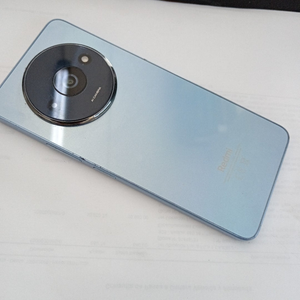 CELULAR XIAOMI REDMI A3 2312CRNCCL (2024) 64 GB 3 GB RAM (SEMINUEVO)