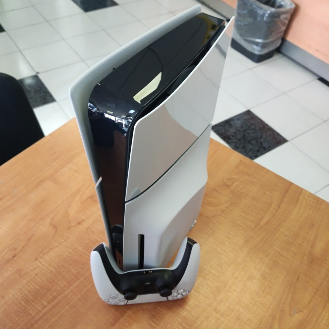 CONSOLA DE VIDEOJUEGO SONY PS5 SLIM 1 TB SSD (SEMINUEVO)